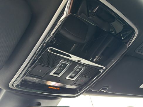 Used 2022 Land Rover Range Rover Sport HSE Silver Edition image 21