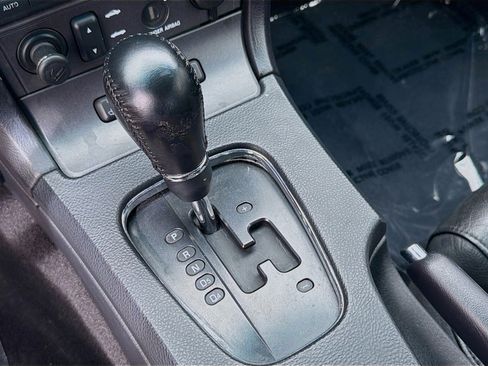 Used 2004 Ford Thunderbird image 14