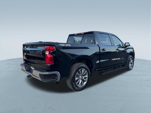 Used 2022 Chevrolet Silverado 1500 LT AWD/4WD image 8