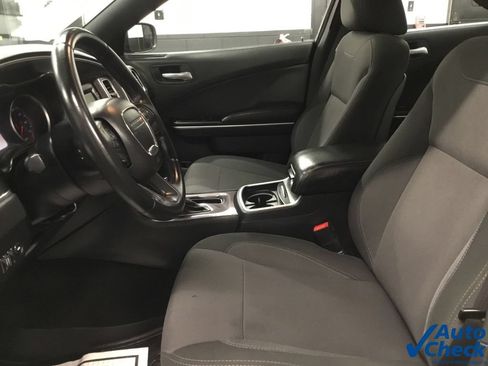Used 2015 Dodge Charger SE w/ Power Sunroof Group AWD/4WD image 21
