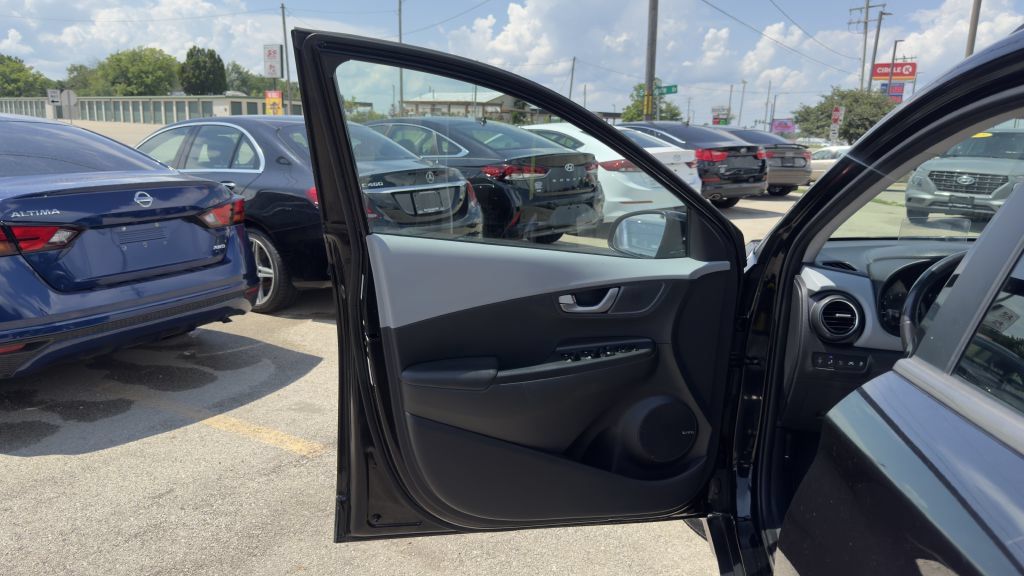 Used 2020 Hyundai Kona Ultimate AWD/4WD image 13