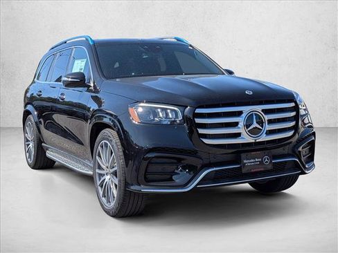 New 2026 Mercedes-Benz GLS 580 4MATIC image 7