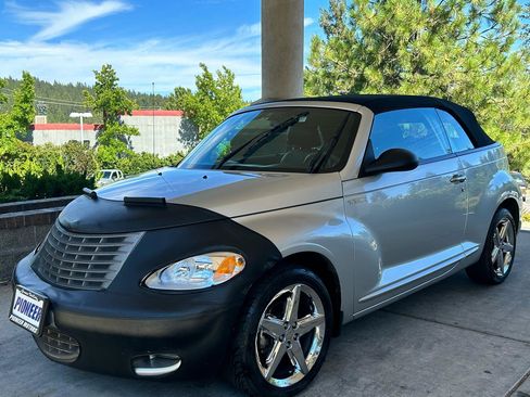 Used 2005 Chrysler PT Cruiser GT FWD image 2