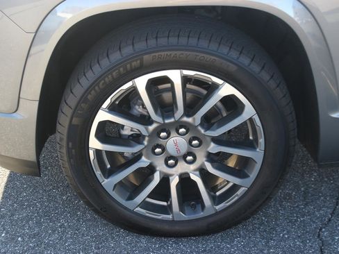 Used 2021 GMC Acadia Denali w/ Denali Technology Package image 42