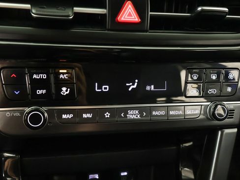 Used 2024 Kia Seltos S FWD image 46