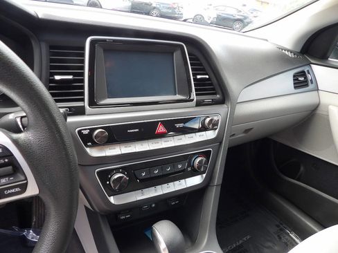 Used 2019 Hyundai Sonata ECO FWD image 7