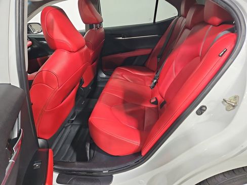 Used 2020 Toyota Camry XSE image 25