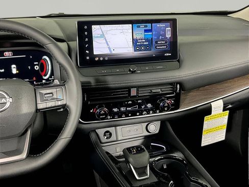 New 2026 Nissan Rogue Platinum AWD/4WD image 5