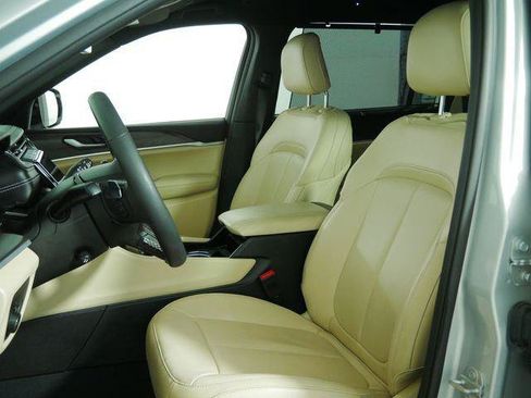 Certified 2023 Jeep Grand Cherokee L Limited w/ Luxury Tech Group II AWD/4WD image 21