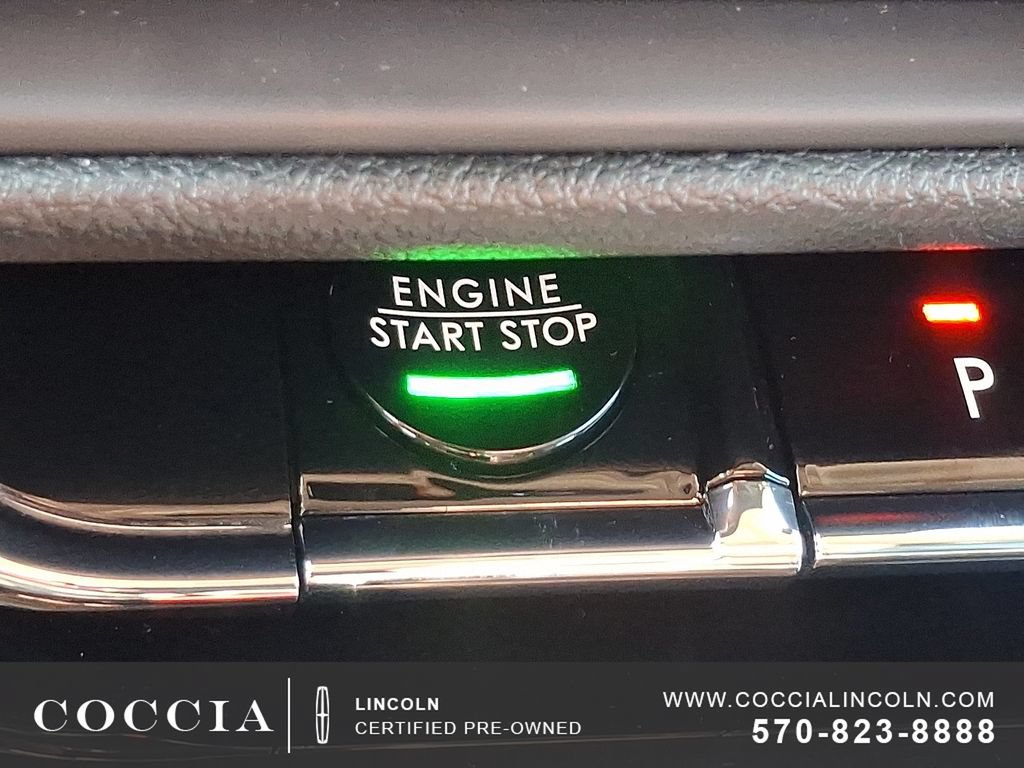 Certified 2024 Lincoln Corsair AWD image 23