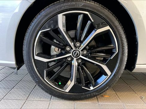 Used 2025 Nissan Altima 2.5 SR FWD image 31
