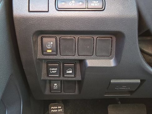 Used 2025 Nissan Frontier S AWD/4WD image 24