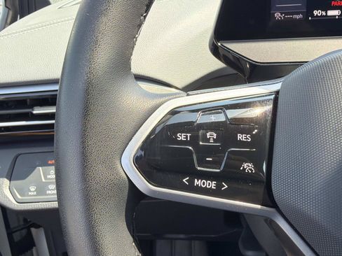 Certified 2023 Volkswagen ID.4 Pro AWD/4WD image 17