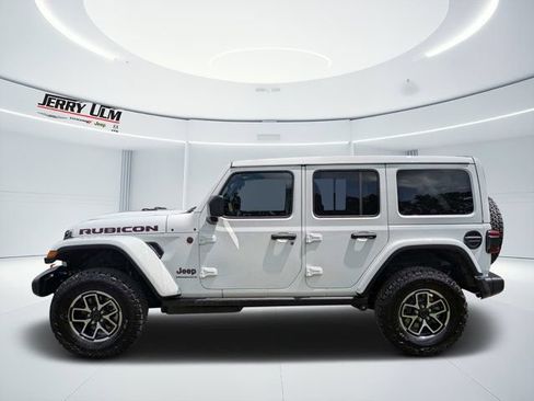 New 2026 Jeep Wrangler Unlimited Rubicon AWD/4WD image 6