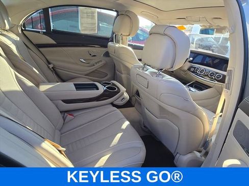 Used 2019 Mercedes-Benz S 560 Sedan image 21