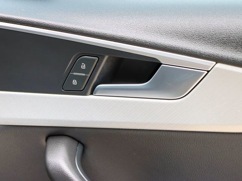 Used 2017 Audi A4 2.0T Premium w/ Audi MMI Navigation Plus image 12