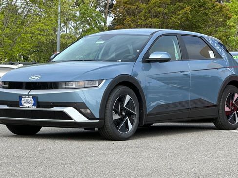 New 2026 Hyundai Ioniq 5 SEL RWD image 8