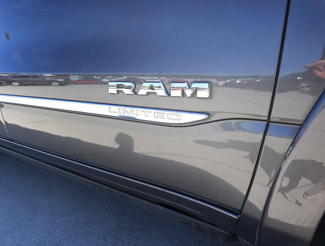 Used 2019 RAM 1500 Limited AWD/4WD image 31