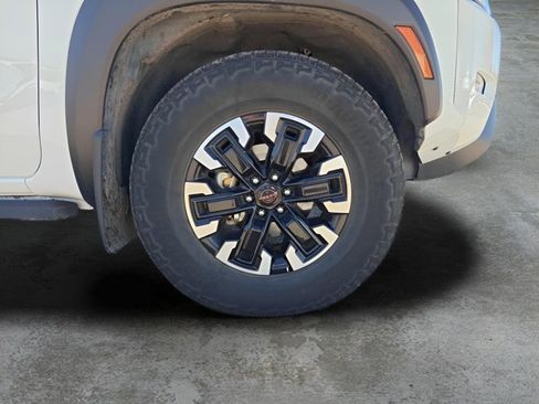 Used 2023 Nissan Frontier PRO-4X w/ Pro Convenience Package image 9