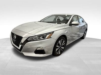 Used 2021 Nissan Altima 2.5 SV