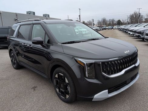 New 2026 Kia Carnival EX image 1