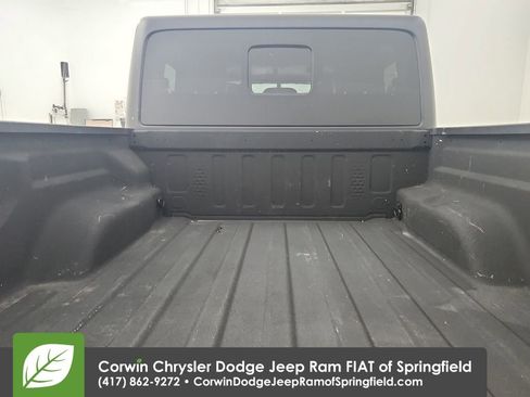 Certified 2022 Jeep Gladiator Overland w/ Popular Equipment Package image 32