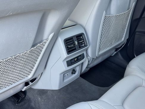 Used 2022 Audi Q5 2.0T Premium w/ Convenience Package image 27