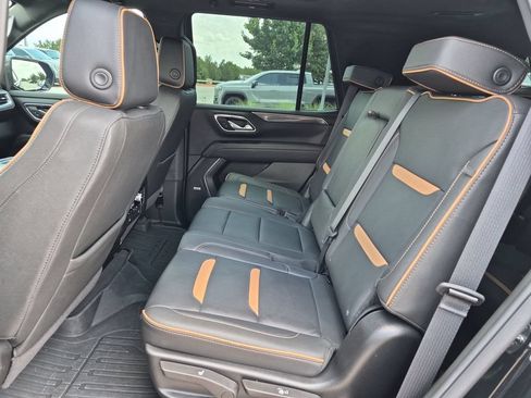 Certified 2024 GMC Yukon AT4 w/ AT4 Premium Plus Package AWD/4WD image 37