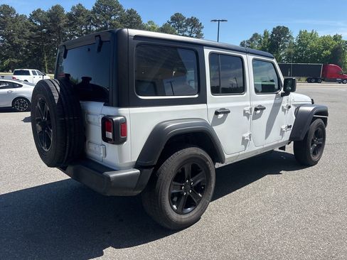Used 2023 Jeep Wrangler Sport image 8