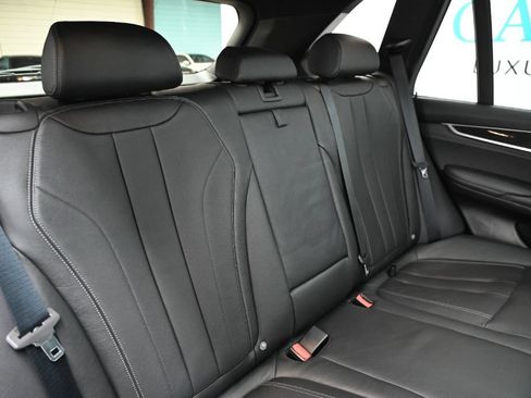 Used 2018 BMW X5 xDrive35d w/ M Sport Package AWD/4WD image 37