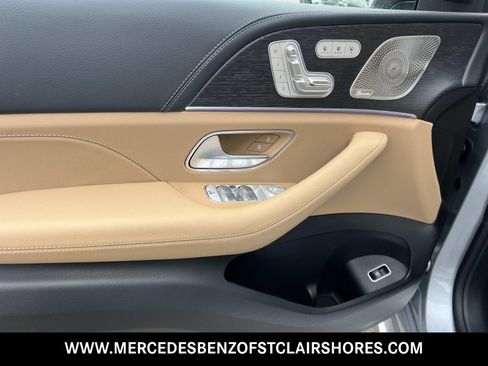 New 2026 Mercedes-Benz GLE 580 4MATIC image 17