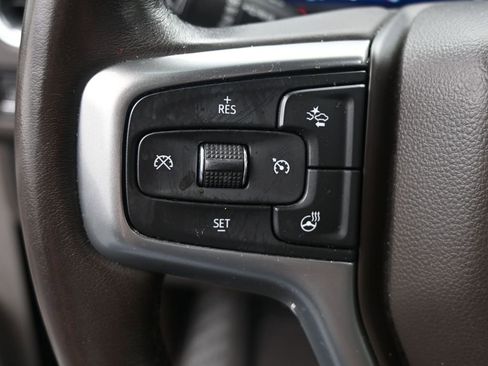 Used 2022 Chevrolet Suburban Z71 w/ Luxury Package image 30