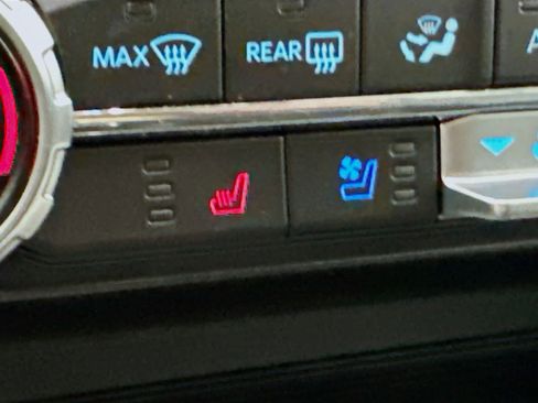 Used 2022 Ford F150 Lariat AWD/4WD image 22
