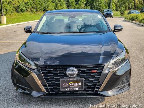 Used 2024 Nissan Altima 2.5 SR FWD image 4