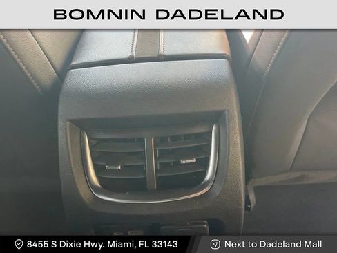 Used 2021 Chevrolet Blazer Premier w/ Driver Confidence II Package FWD image 13