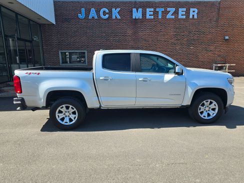 Used 2019 Chevrolet Colorado LT w/ LT Convenience Package AWD/4WD image 8