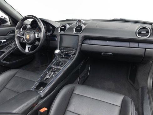 Used 2022 Porsche 718 Boxster GTS image 2