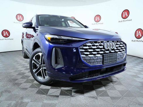 New 2025 Audi Q5 Premium image 2