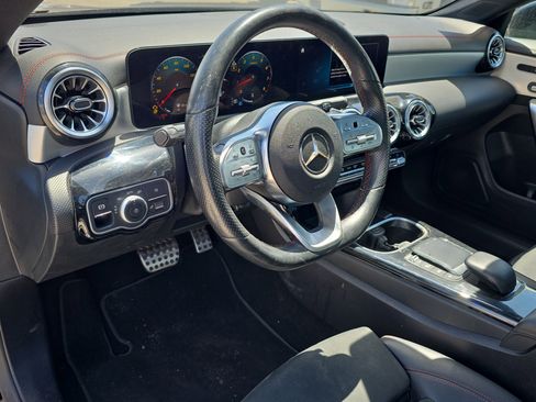 Used 2023 Mercedes-Benz CLA 250 image 24