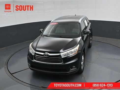 Used 2016 Toyota Highlander Limited AWD/4WD image 51