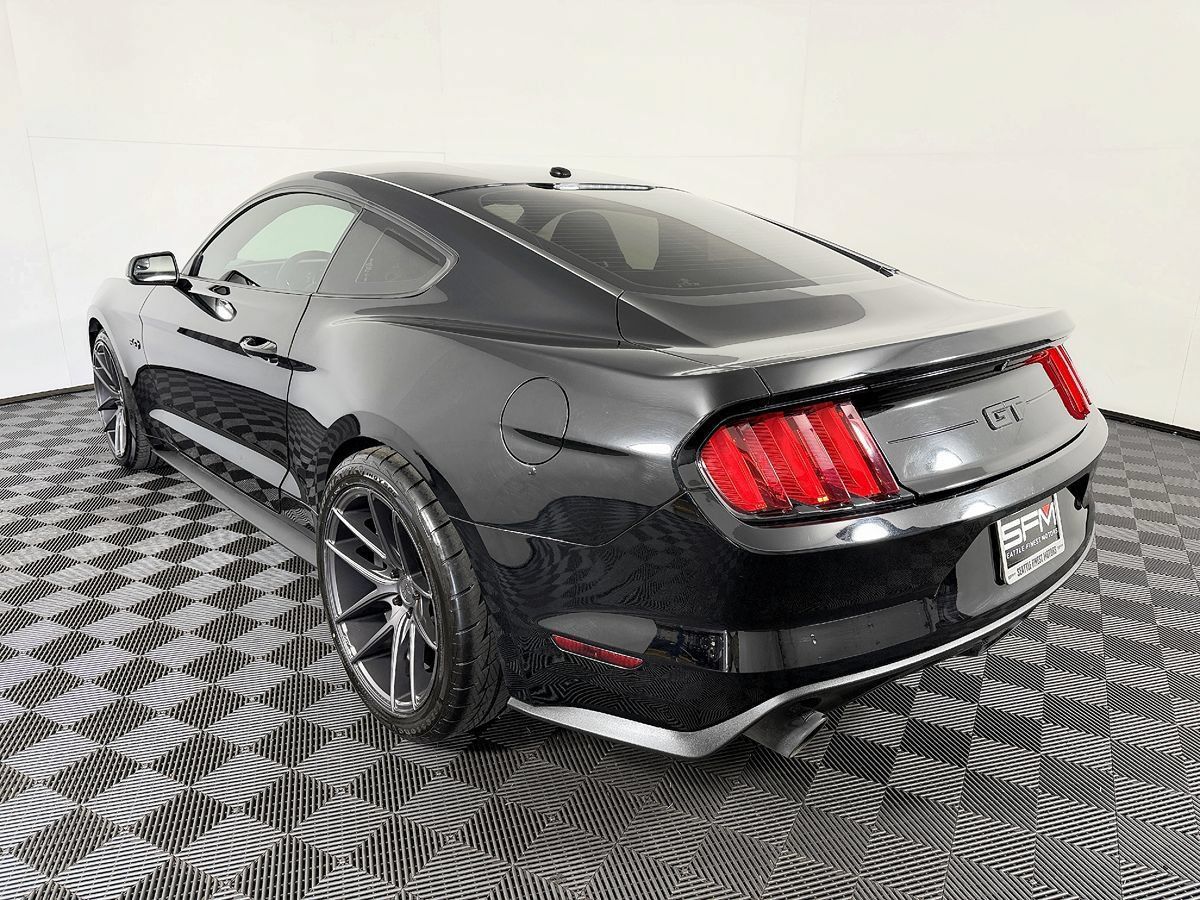 Used 2017 Ford Mustang GT Premium w/ GT Performance Package RWD image 14