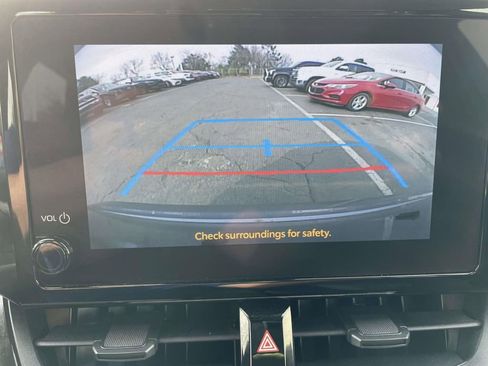 Used 2024 Toyota Corolla LE image 39