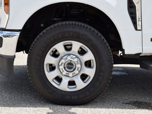 Used 2024 Ford F250 XL w/ FX4 Off-Road Package AWD/4WD image 27