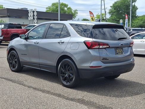 Used 2024 Chevrolet Equinox LS w/ LS Convenience Package FWD image 7