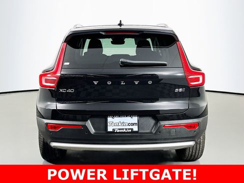 Used 2025 Volvo XC40 B5 Core AWD/4WD image 6