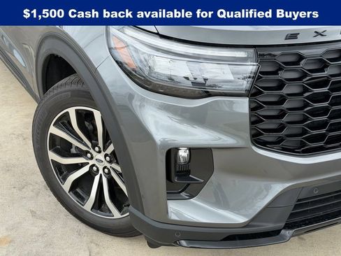 New 2026 Ford Explorer ST-Line w/ Premium Package RWD image 37