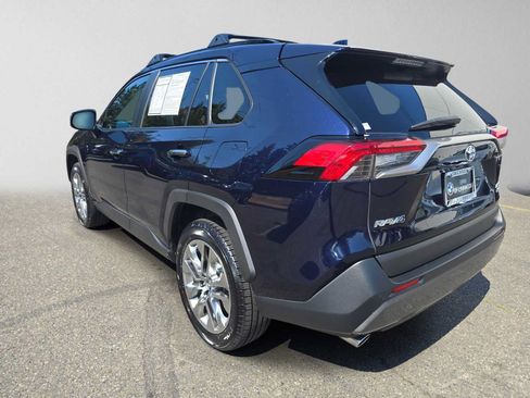 Used 2019 Toyota RAV4 Limited w/ Advanced Technology Package AWD/4WD image 5
