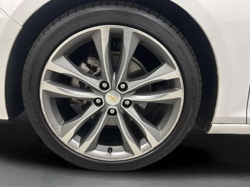 Used 2022 Chevrolet Malibu LT FWD image 25