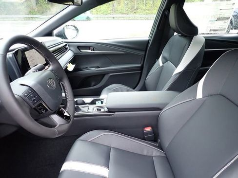 New 2026 Toyota Camry SE FWD image 11