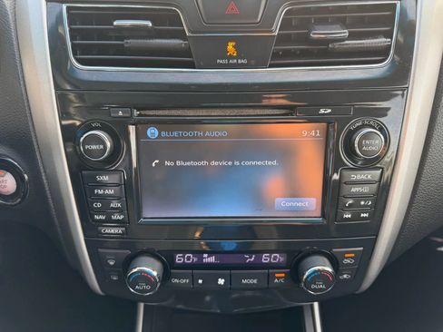 Used 2015 Nissan Altima 2.5 SV w/ Convenience Package image 17